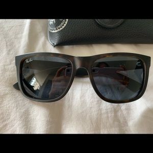 Men’s Rayban Justin sunglasses